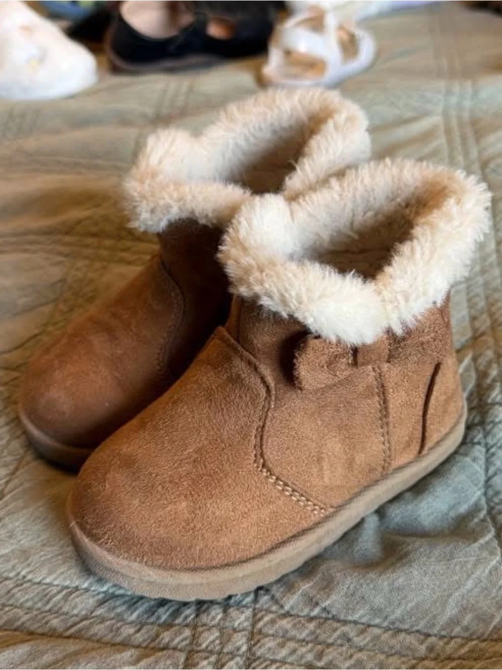 Lot of toddler girl size 6 shoes